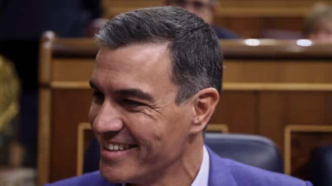 El presidente del Gobierno responde en el pleno del Congreso a preguntas sobre la situación económica
