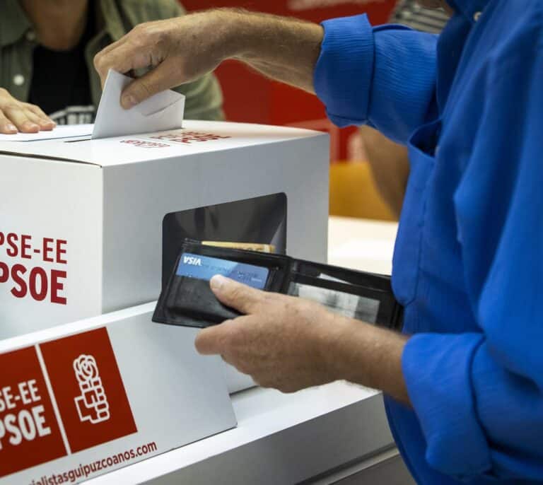 Odón Elorza pierde las primarias del PSOE en San Sebastián frente a Marisol Garmendia