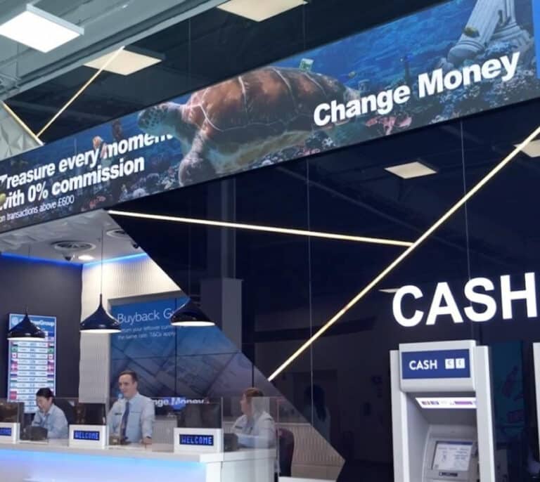 Prosegur se consolida como líder del comercio minorista de cambio de moneda al adquirir ChangeGroup