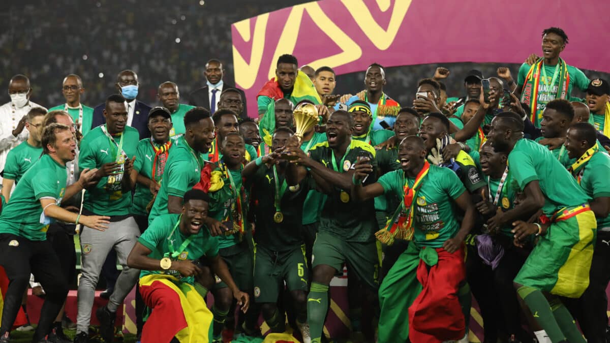La selección de Senegal, tras ganar la Copa Africana de Naciones de 2021.