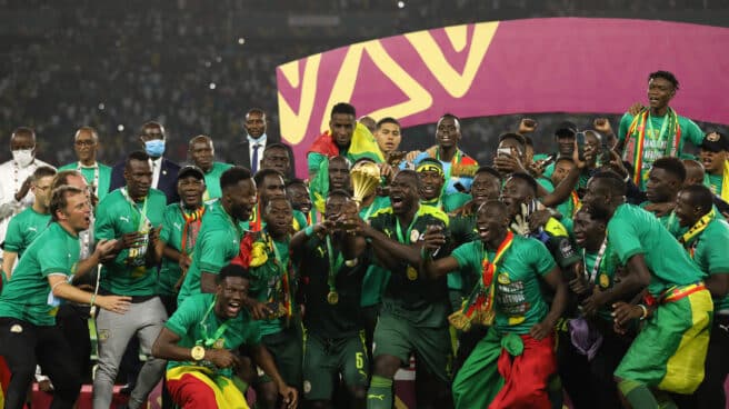 La selección de Senegal, tras ganar la Copa Africana de Naciones de 2021.