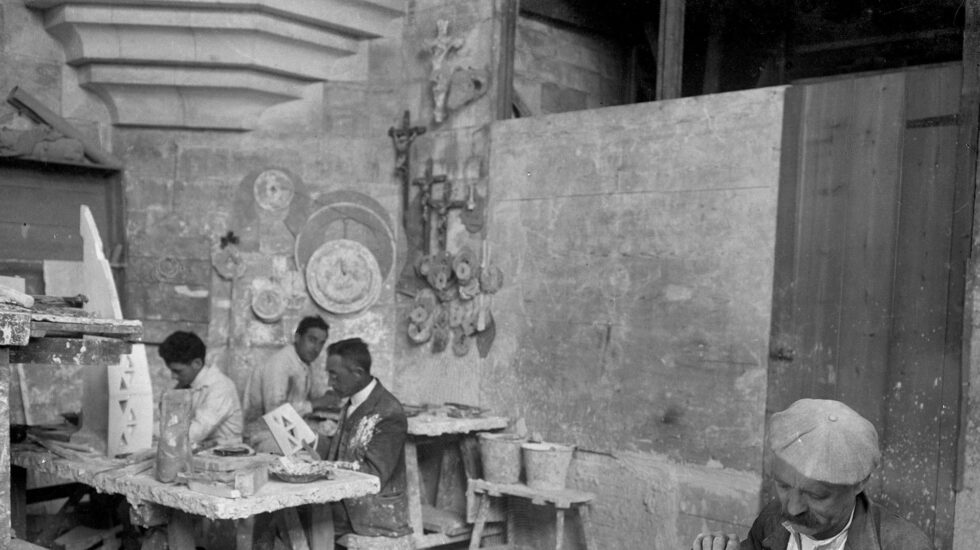 Taller de modelistas de la Sagrada Familia , 1917 Taller de modelistas de la Sagrada Familia , 1917