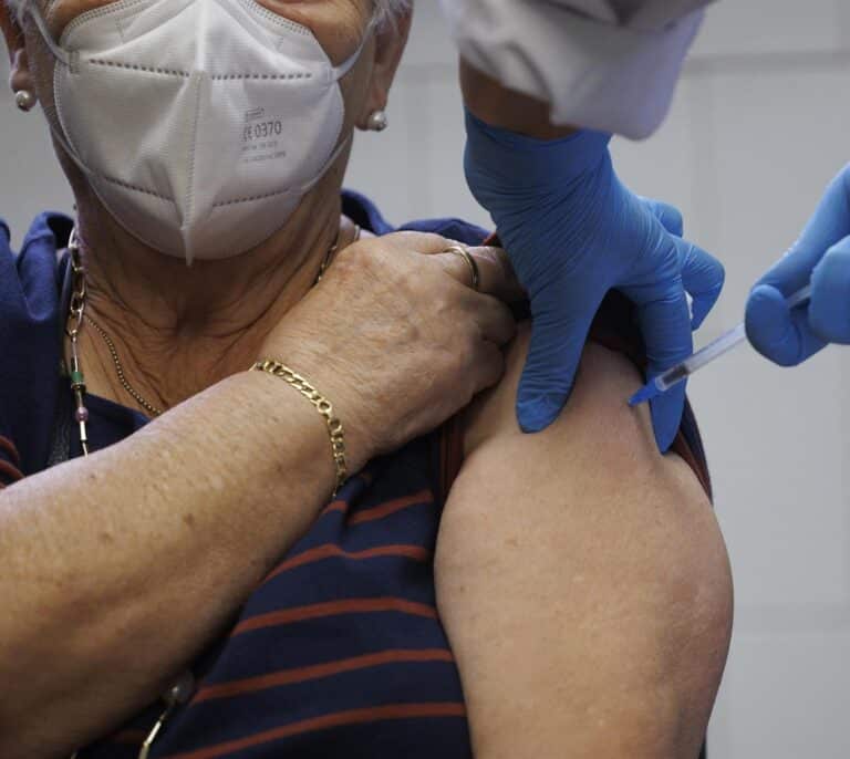 La gripe ya es epidemia en España, tres meses antes de lo habitual