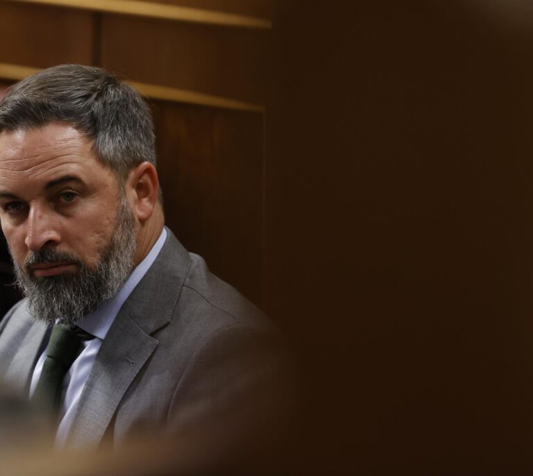 Abascal prefiere "perder puntos en los sondeos que volver a tener a Olona en Vox"