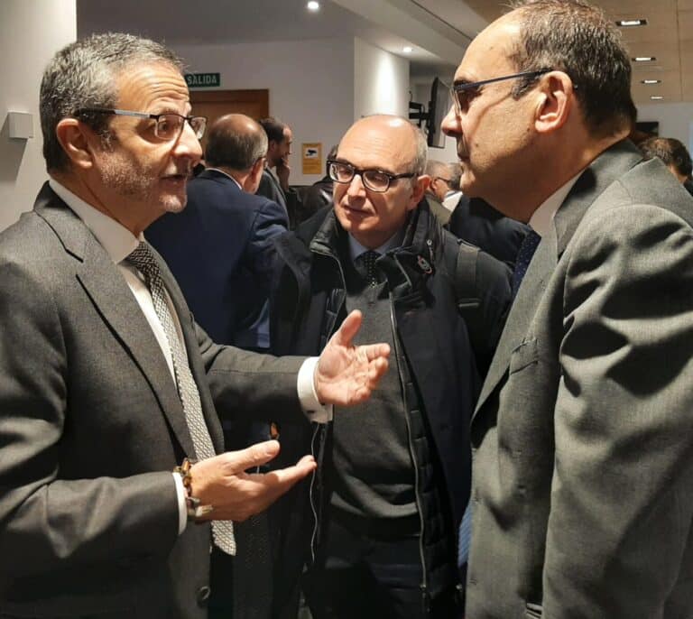 La Fiscalía afirma que los presos de ETA no colaborarán porque, "siguen controlados por una organización"