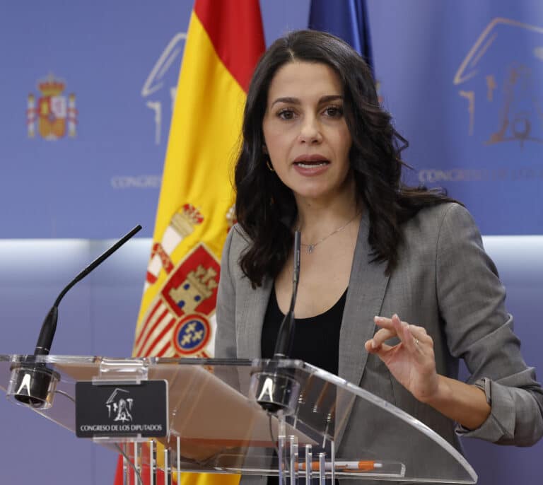 Inés Arrimadas insiste al PP para que presente una moción de censura: "Que Sánchez pague en las urnas"
