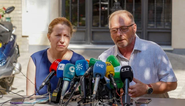 La Audiencia archiva la causa para buscar el cuerpo de Marta del Castillo Los padres de Marta del Castillo