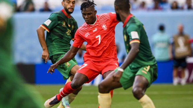 Embolo marca el gol de la victoria frente a Camerún en el Mundial de Qatar 2022