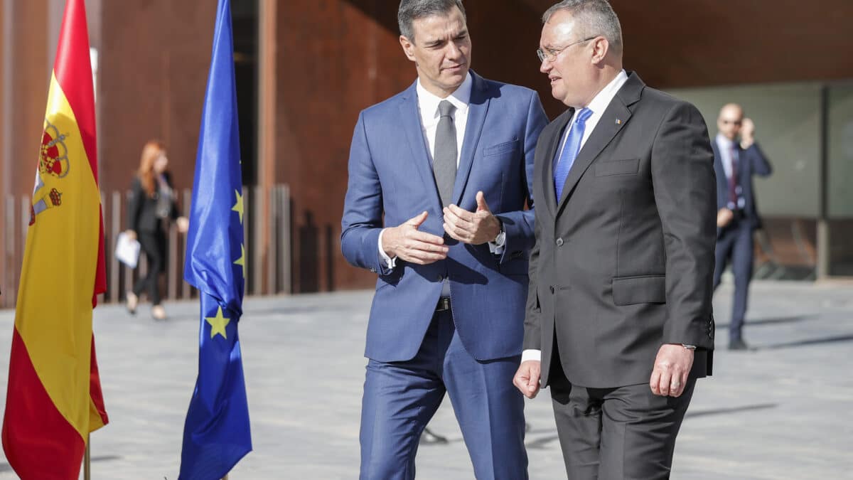 El presidente del Gobierno, Pedro Sánchez, y el primer ministro rumano, Nicolae Ciuca, presiden la primera cumbre bilateral entre España y Rumanía.