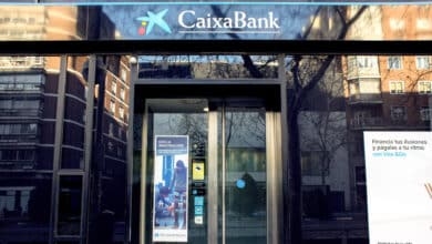 CaixaBank gana 3.145 millones de euros, casi un 40% menos por el efecto de la fusión