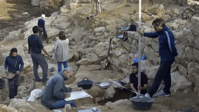 Tareas de excavación arqueológica del sector norte de Empúries (Girona), que han permitido hallar un santuario del siglo VI a.C.