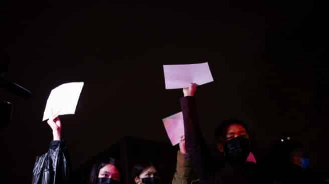 Varios manifestantes rechazan la política del gobierno sobre el Covid-19 en Pekín Protestas en China por la política de Covid Cero