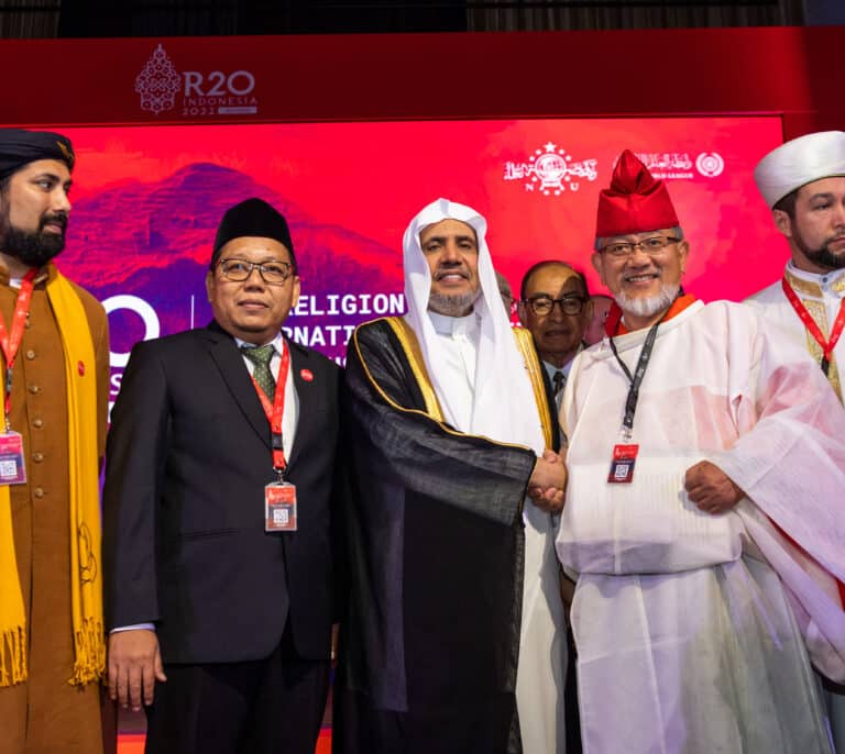 La cumbre de líderes religiosos del G20 pide que "la religión sea una fuente de soluciones y no de problemas"