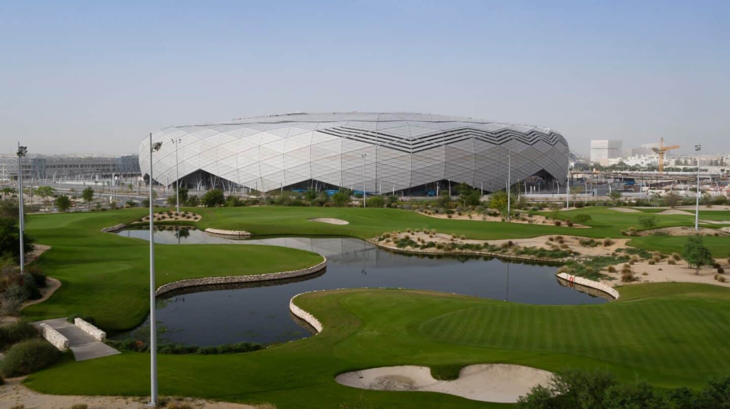 Exteriores del Estadio Education City, en Doha (Qatar)