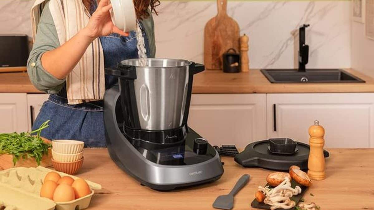 El robot de cocina de Cecotec mejor valorado de , ¡ahora a