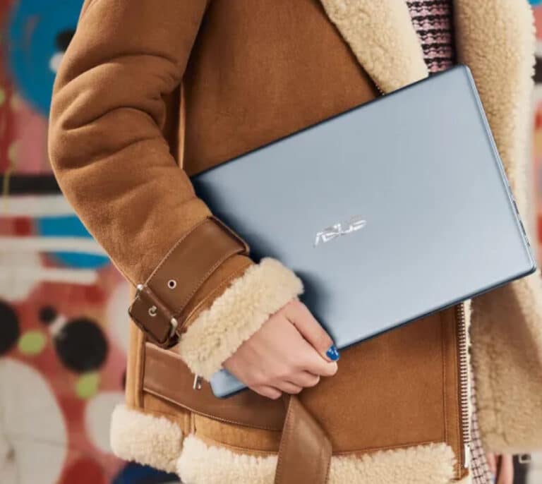 Potente y ligero, así es el ordenador portátil Asus que tiene ¡200€ de descuento en Amazon!