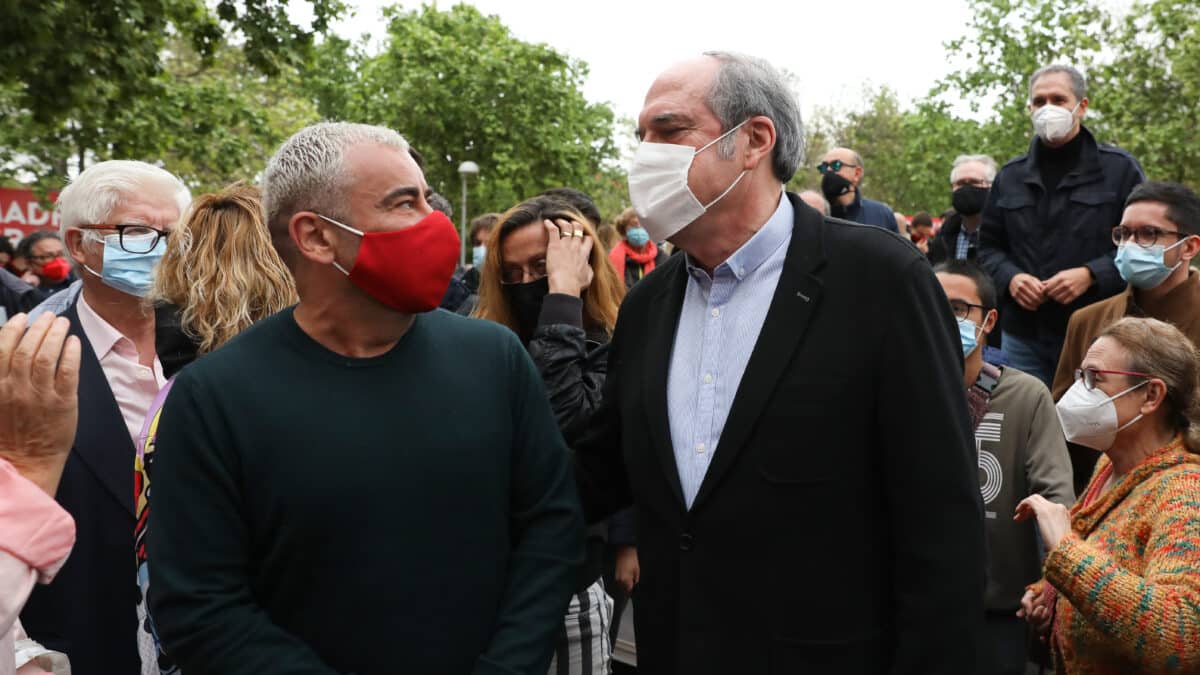 Jorge Javier Vázquez y Ángel Gabilondo, en un acto de la campaña electoral de 2021.