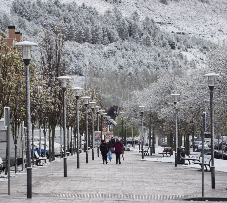 El tiempo para esta semana: alerta de la Aemet por lluvia, nieve y viento en 37 provincias