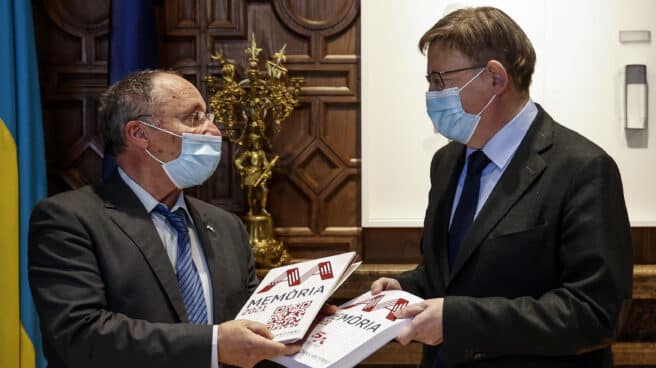 Ximo Puig recibe la memoria de actividad de la Agencia Valenciana Antifraude del 2021