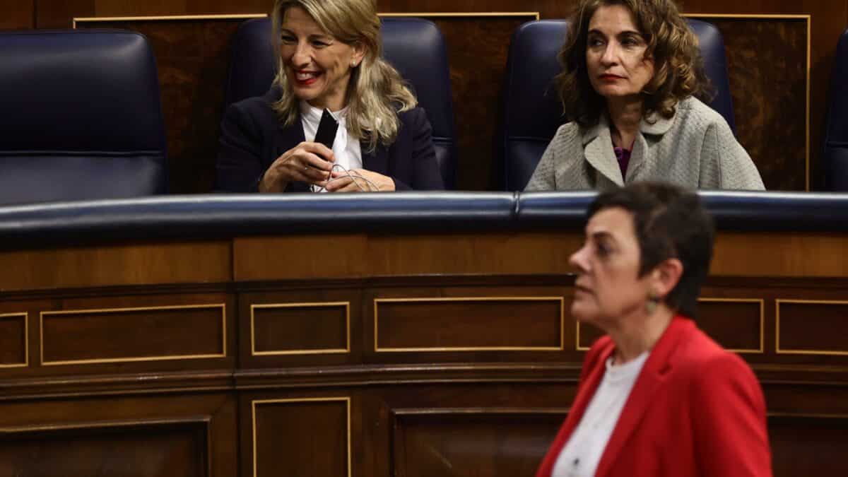 Aizpurua pasa por delante de Díaz y Montero en el Congreso.