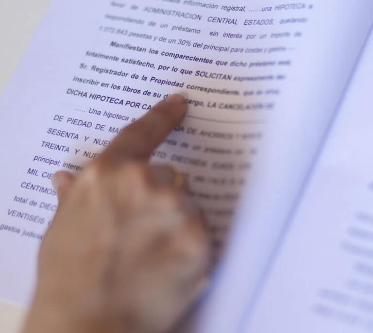 Bruselas reabre el caso de las cláusulas abusivas hipotecarias y pide que se revise en España