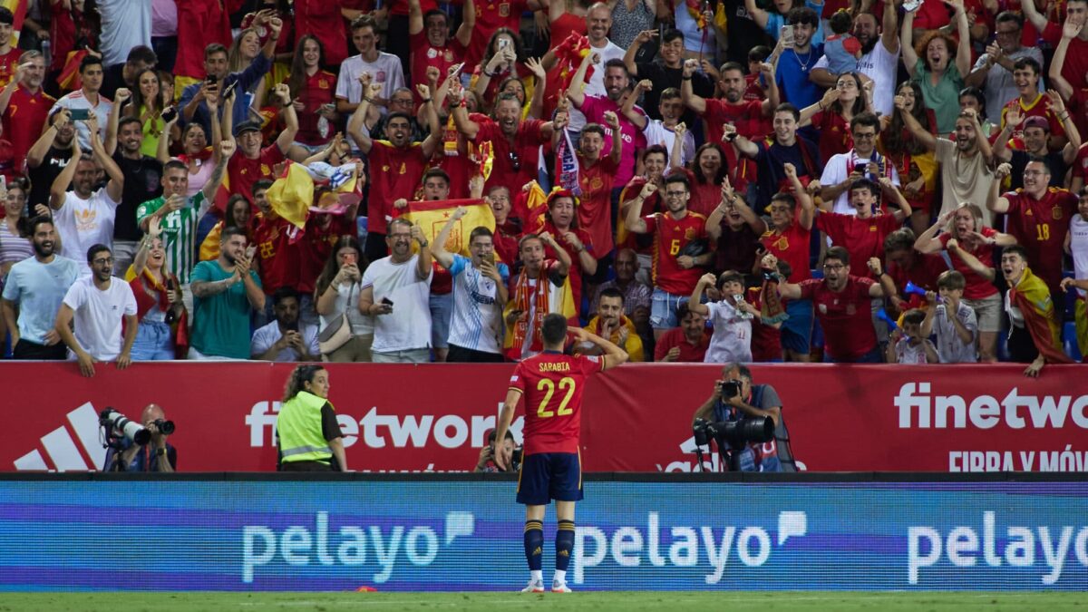 Pablo Sarabia celebra un gol con la Selección Española de Fútbol