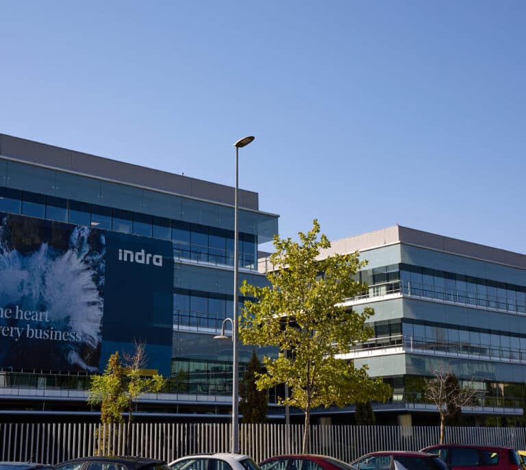 Indra sube en bolsa tras pedir Oughourlian partir la compañía en dos
