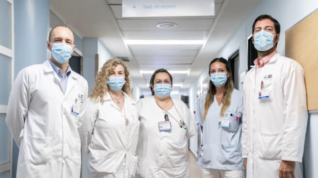 Madrid contrata 342 sanitarios en los hospitales ante el incremento de las bronquiolitis infantiles Trabajadores médicos de la unidad de Adicciones Comportamentales del Hospital Gregorio Marañón
