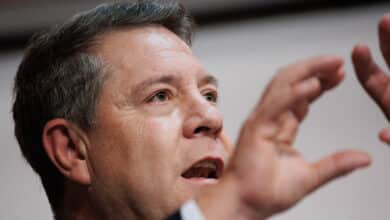 Page salta contra el "silencio atronador" del PSOE tras el "grave atentado a la igualdad" pactado en Cataluña