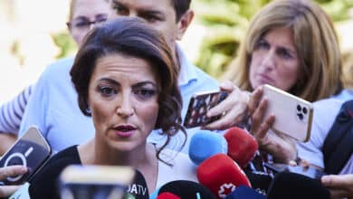 Macarena Olona eleva el tono contra Abascal: "Hay riesgo de ilegalización de Vox"