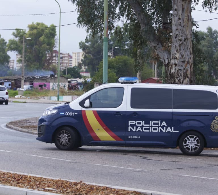 Detienen en Alicante a dos fugitivos buscados por la Interpol por un atraco a un banco de Ucrania