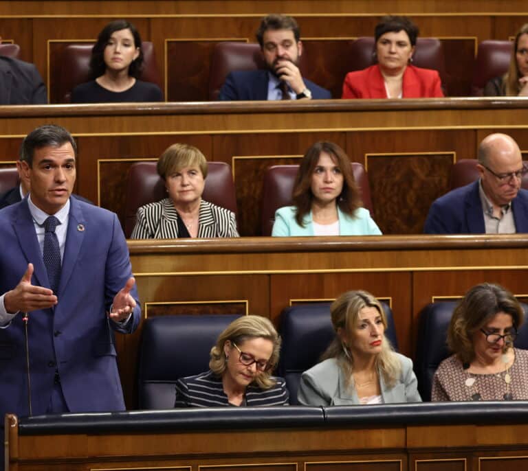 "¡Basta ya!": Sánchez se niega a contestar al PP por ERC y Puigdemont