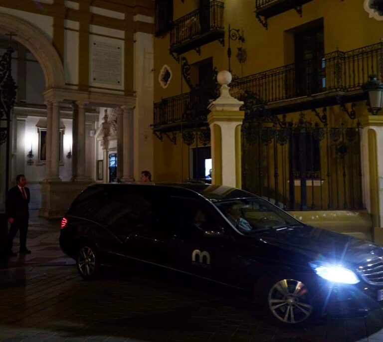 Exhuman los restos de Queipo de  Llano, enterrado en la basílica de la Macarena desde 1951
