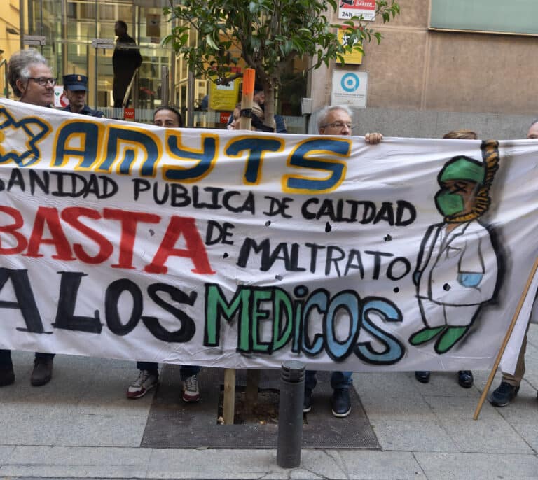 Los médicos y pediatras de Atención Primaria de Madrid irán a la huelga convocada a partir del 21 de noviembre