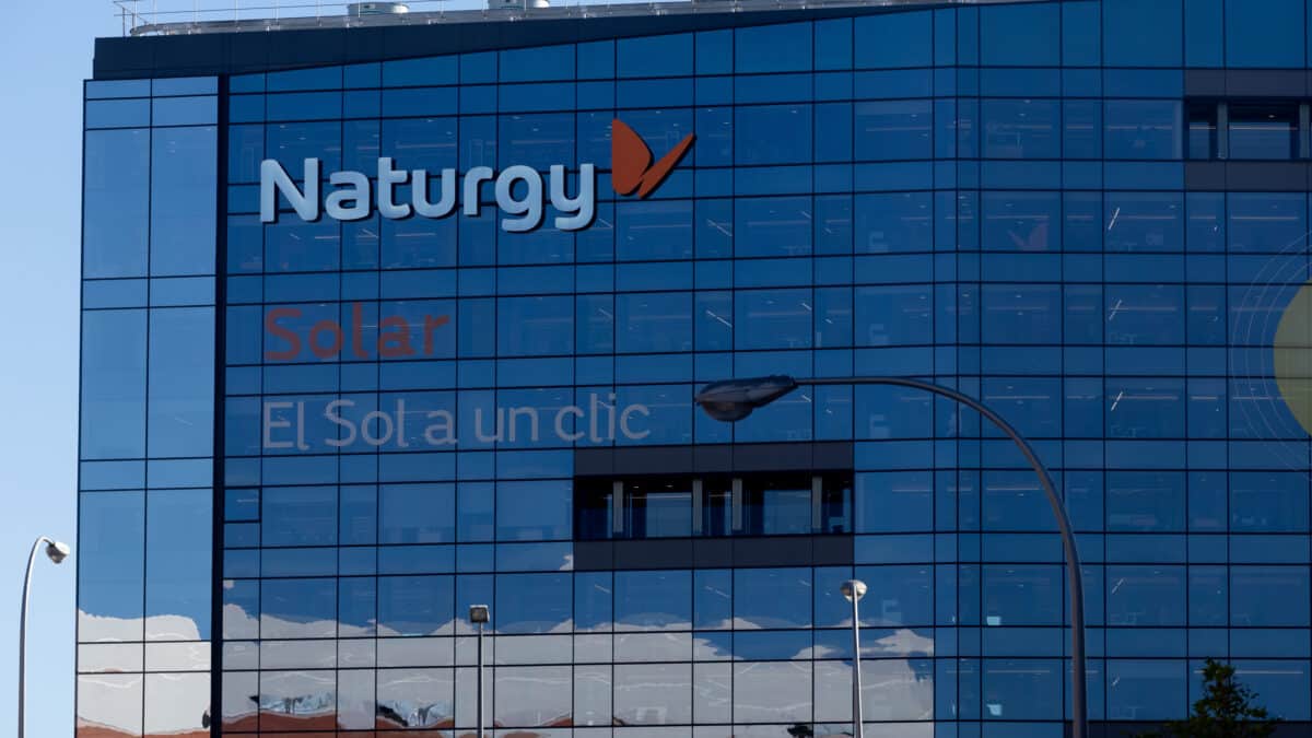 Fachada de la sede de Naturgy, empresa española que opera en los sectores eléctrico y gasístico