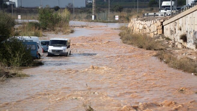 Tramo inundado de la autovía del Este, A-3, a 12 de noviembre de 2022, en Valencia