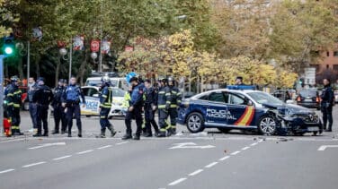 Un hombre dispara a otro por abrirle la puerta del portal a su mujer