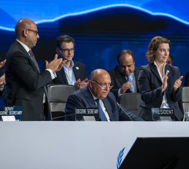 Los combustibles fósiles se mantienen en los planes de futuro que deja la COP27