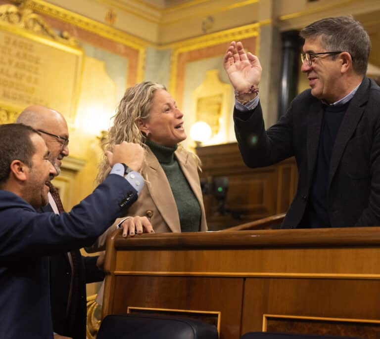 El PP enfurece al PSOE con la estrategia de pedir que sus diputados se retraten sobre la sedición
