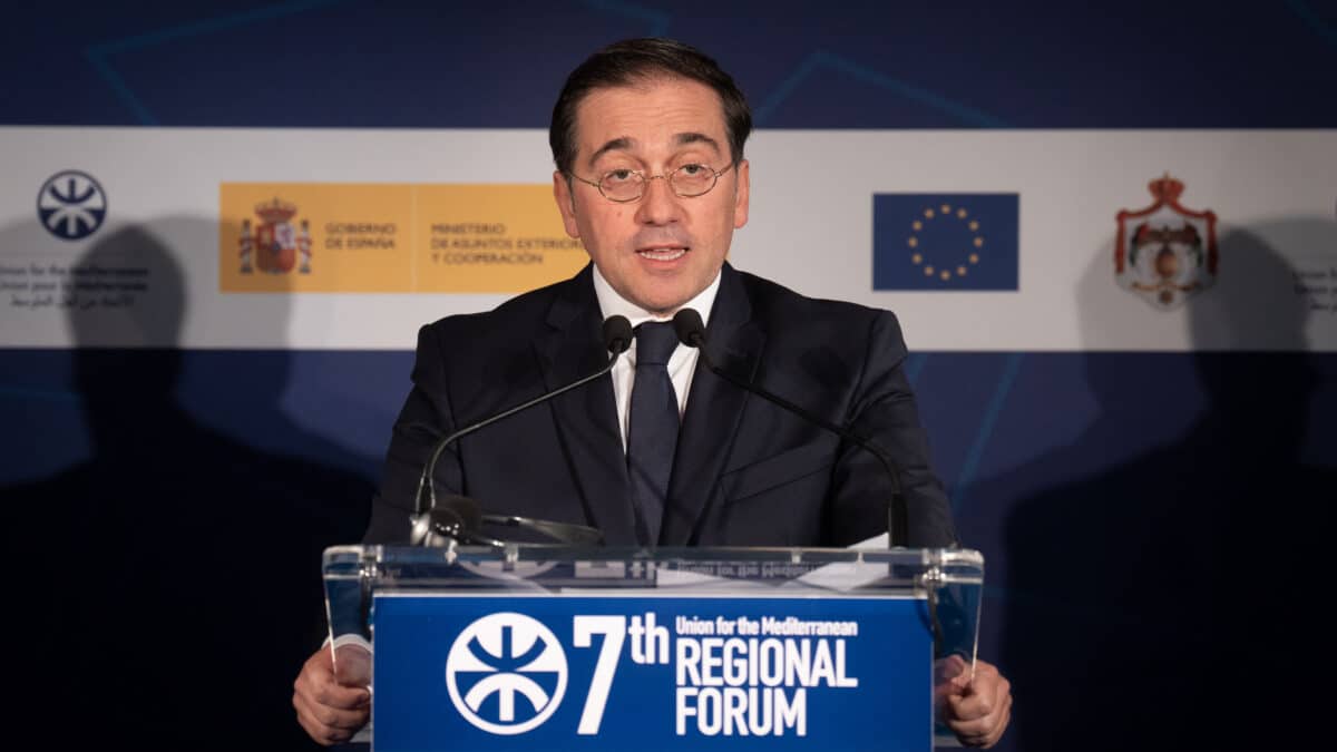 El ministro de Asuntos Exteriores, Unión Europea y Cooperación, José Manuel Albares, interviene durante el VII Foro regional de la Unión por el Mediterráneo (UpM)
