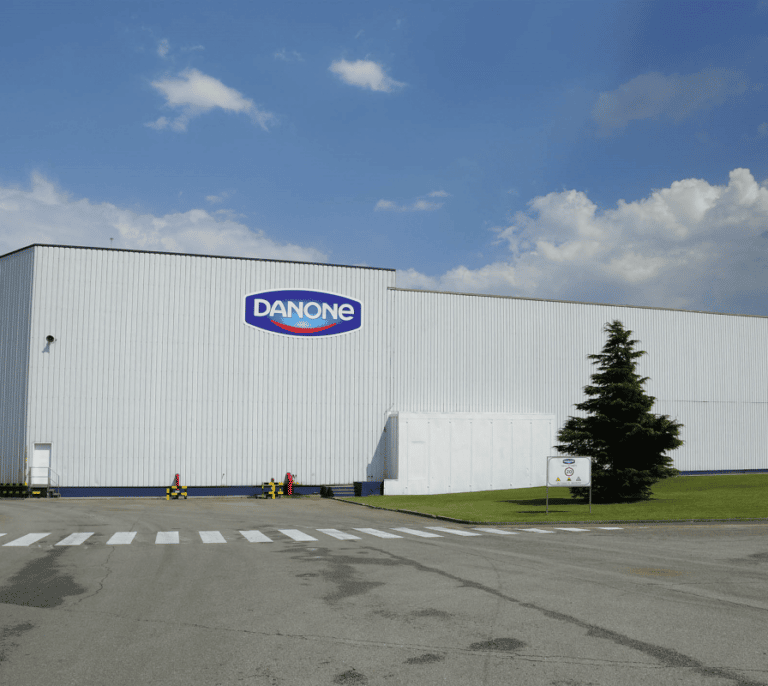 Del kéfir a la proteína: Danone se reinventa para capear el temporal de la marca blanca