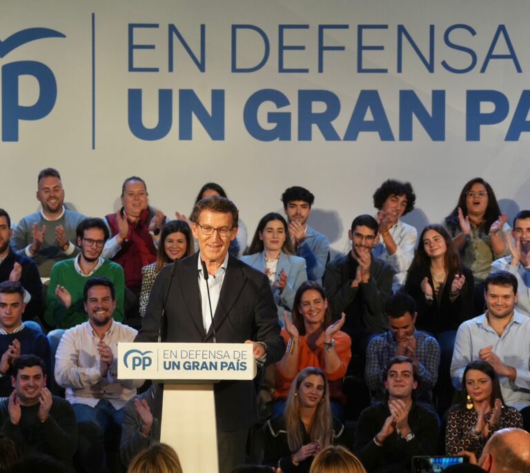 Feijóo señala a Page, Lambán y Vara como "cómplices" de una "cacicada impropia en democracia"