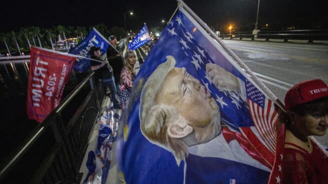 Los fans de Trump celebran que intente ser de nuevo presidente Seguidores de Trump celebran que quiera volver a la Casa Blanca
