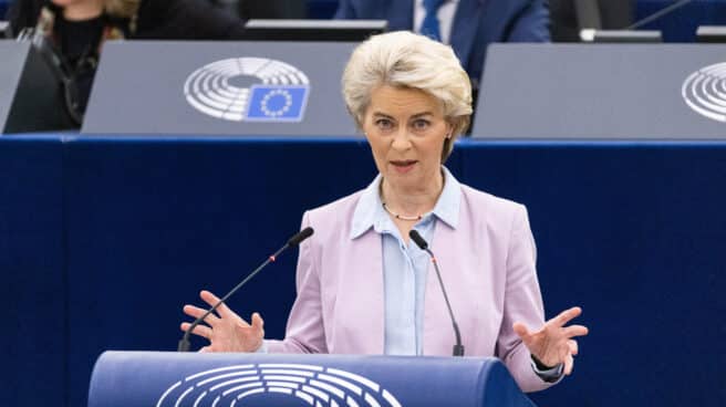 La presidenta de la Comisión Europea, Ursula von der Leyen, en una sesión en el Parlamento Europeo en Estrasburgo, Francia.
