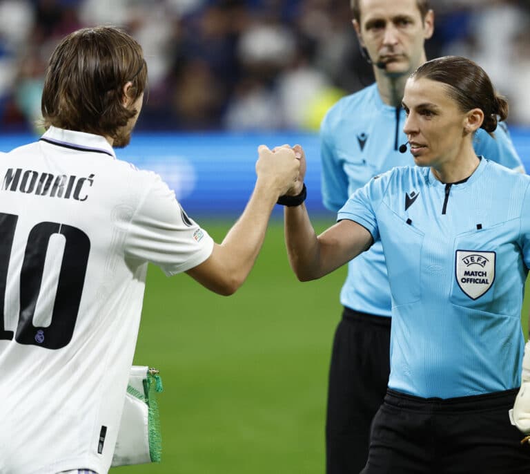 El Real Madrid se enfrentará al Liverpool en octavos de final de la Champions League