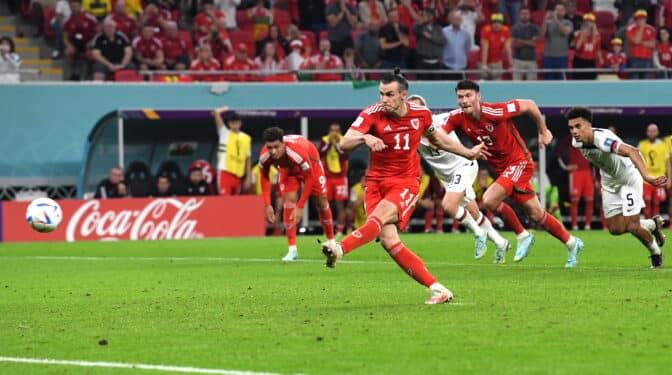 Gales y EEUU empatan y Bale sueña con el pase a octavos