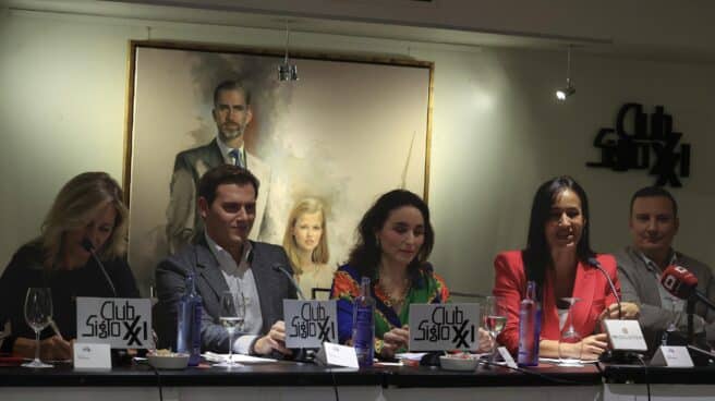 albert-rivera-begoña-villacis-club-siglo-xxi Albert Rivera, durante su intervención en el Club Siglo XXI.