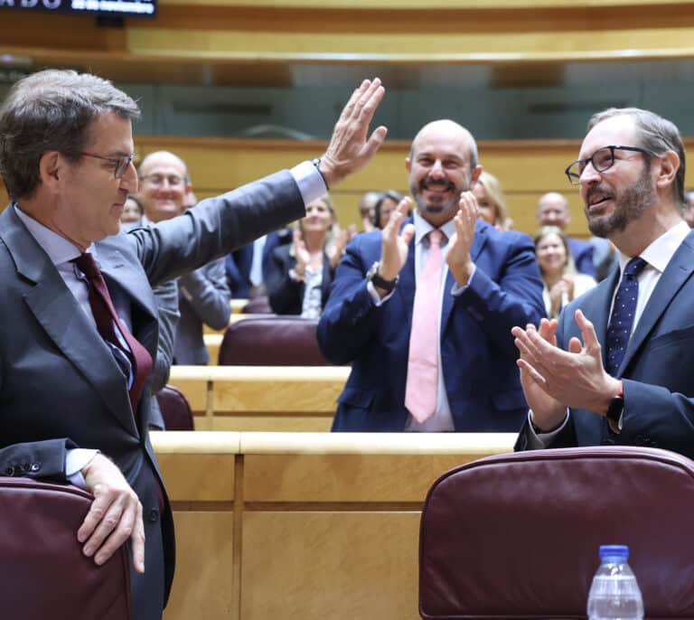 Feijóo a Sánchez: "Usted preside un Gobierno en llamas, ha entrado en shock"