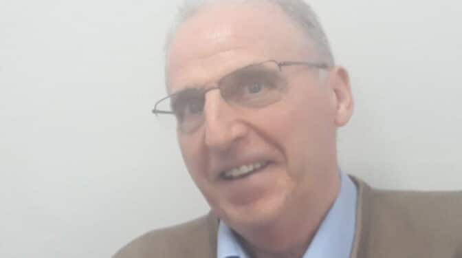 Muere Alfonso Azuara, el polémico periodista que tuvo uno de los mayores enfrentamientos con Luis Aragonés