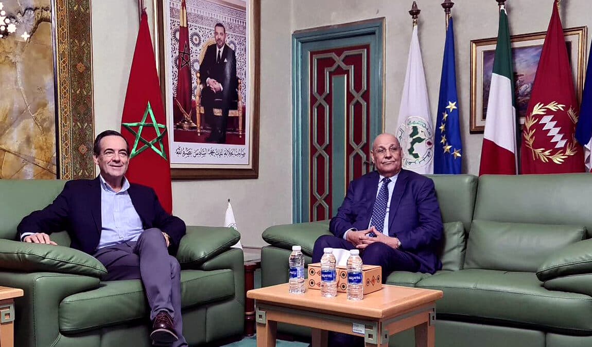 José Bono visita los territorios ocupados del Sáhara Occidental: "El PSOE, al servicio de Marruecos"